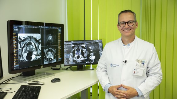 Portrait of Univ.-Prof. Dr. Thorsten Persigehl, expert in oncologic imaging at University Hospital Cologne